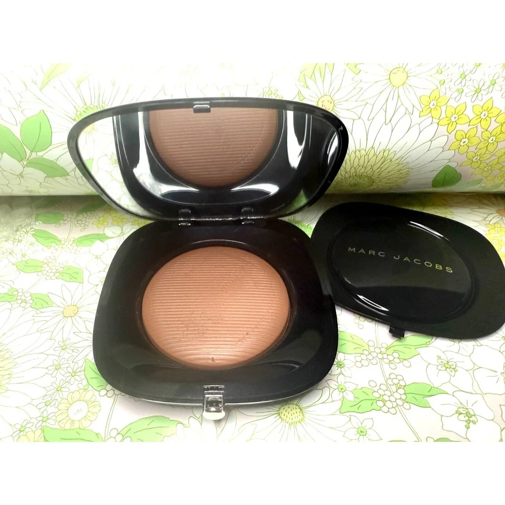 Marc Jacobs Foundation Lot of 2 Perfection Powder Featherweight‎ 800 Cocoa Deep